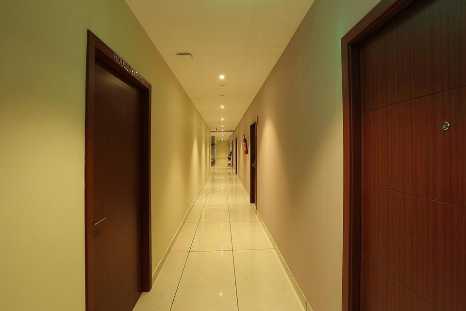 Hotel New York Square Kottayam Luaran gambar