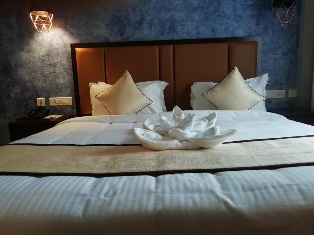 Hotel New York Square Kottayam Luaran gambar